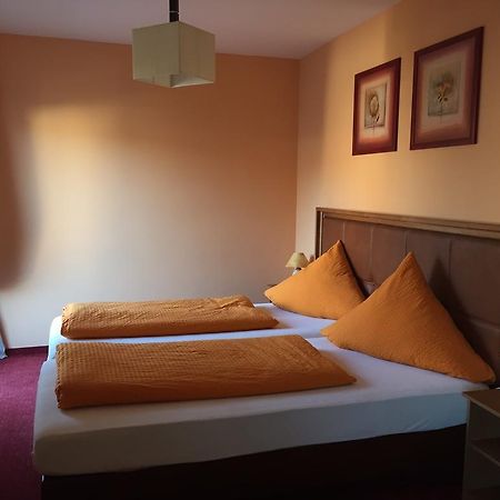 Hotel Haus Der Gastlichkeit Ratingen Pokój zdjęcie