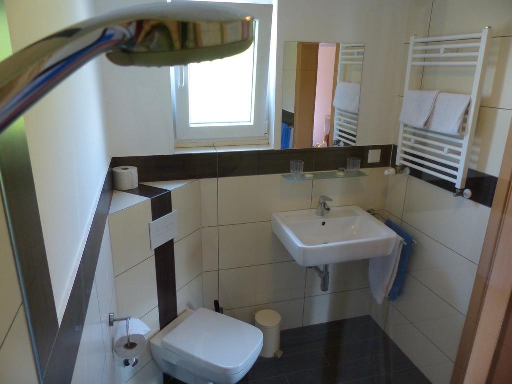 Hotel Haus Der Gastlichkeit Ratingen Zewnętrze zdjęcie