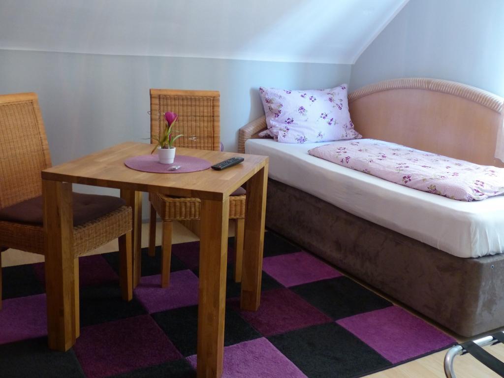 Hotel Haus Der Gastlichkeit Ratingen Zewnętrze zdjęcie
